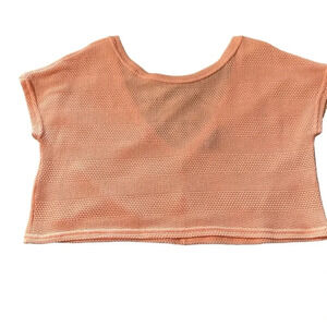 Rubbish women's oversized size medium knit peach crop top with V- neck back